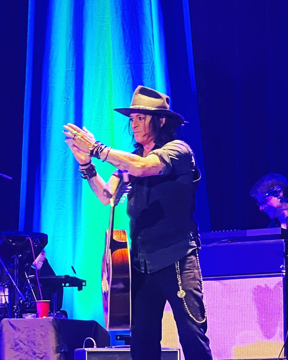 ReemDepp's tweet photo. Johnny Depp at the Pechanga Resort Casino,Pechanga Pkwy, Temecula, CA on November 2nd, 2022 ( via wolf_man_ IG). https://t.co/oThq2QzkGn