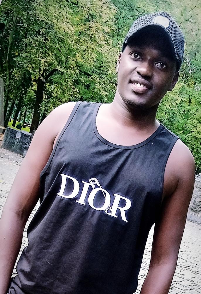 lauben_ug's tweet image. November ❤️