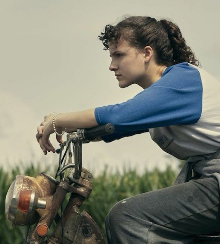 CallietteFRVR's tweet photo. Happy Birthday Fina!!  Thank you for bringing KJ to life ♥️ 

#PaperGirls🚴 #FinaStrazza https://t.co/cbs3B1wEMr