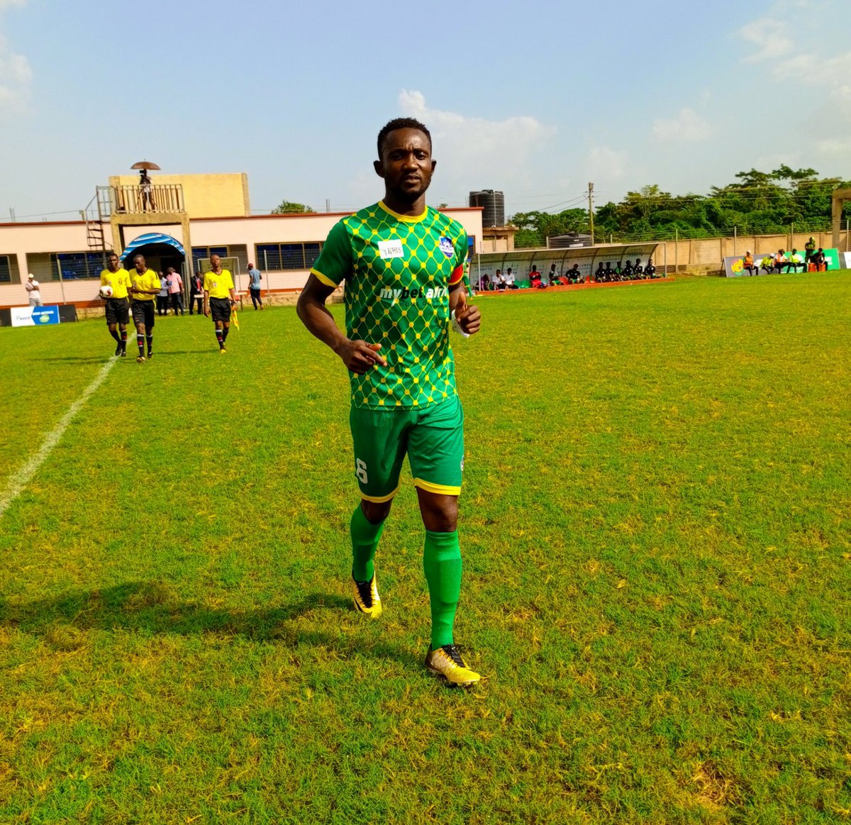 Nsoatreman_FC's tweet photo. The Dependable and Versatile El CAPITANO
#ObedDuahAmford
@ServiceRadio | @MybetAfrica
@NHIS_Ghana | #ServiceHostel | #BAEvents https://t.co/P9gfnL9sfW