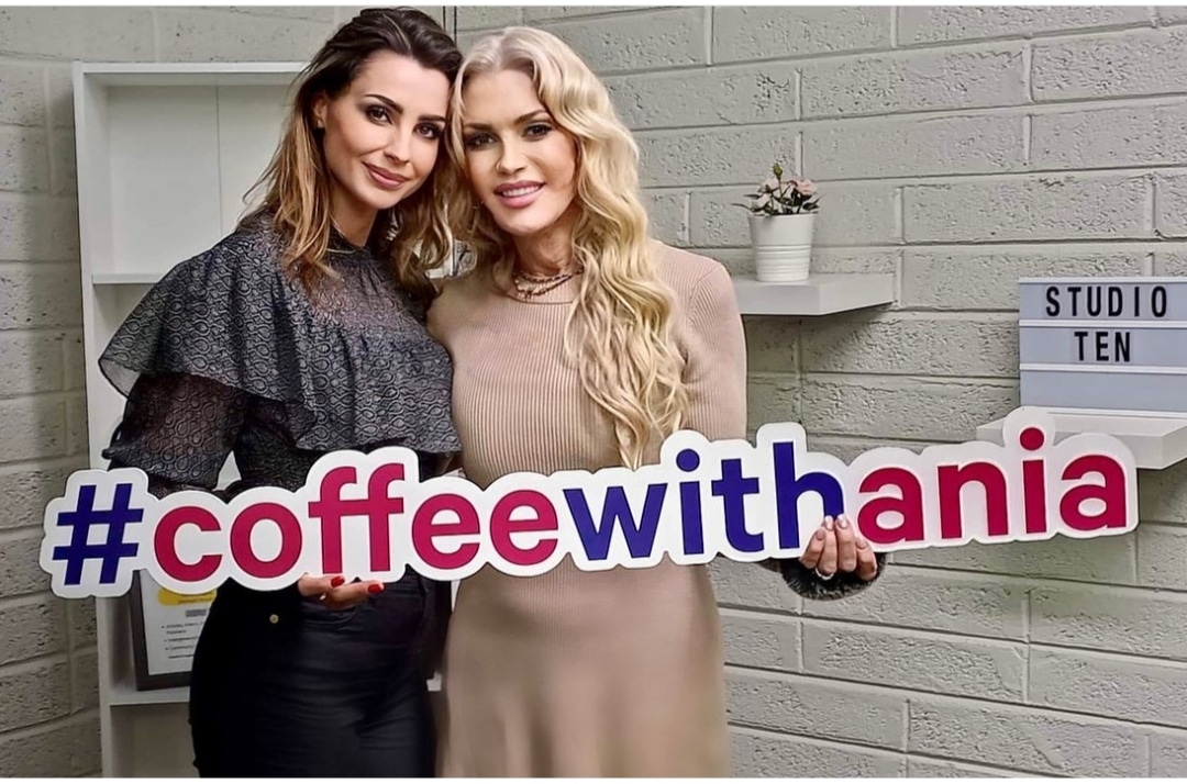 AniaAnka11's tweet photo. On this week's episode I had the pleasure to interview @BexDeHavilland True story of Warrior Queen.@TwilightCommun3 #lgbt #davidproject #twilight #coffewithania #studioten #warriorqueenrebecca https://t.co/DuJGLZw5NV