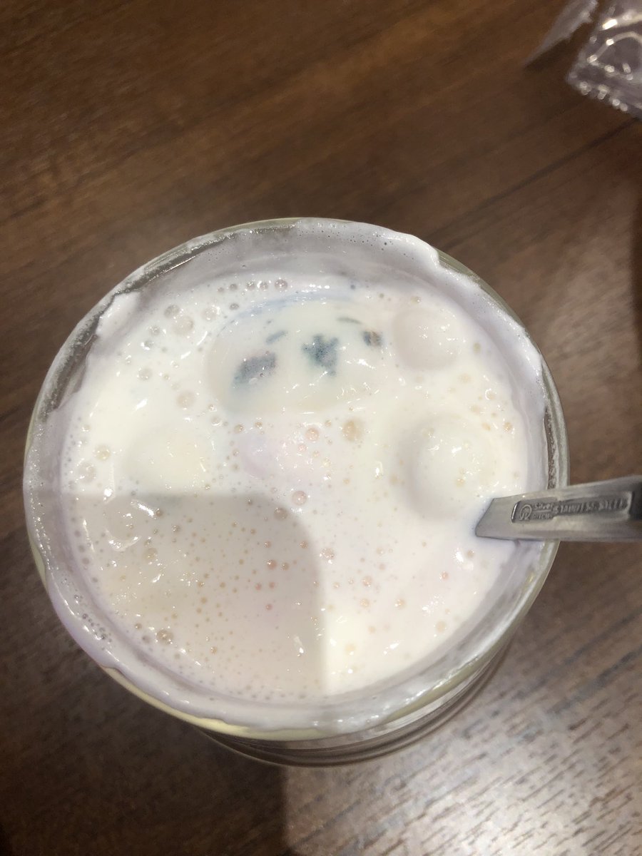 ラーメン本格的で草
そして沈むハチワレ 