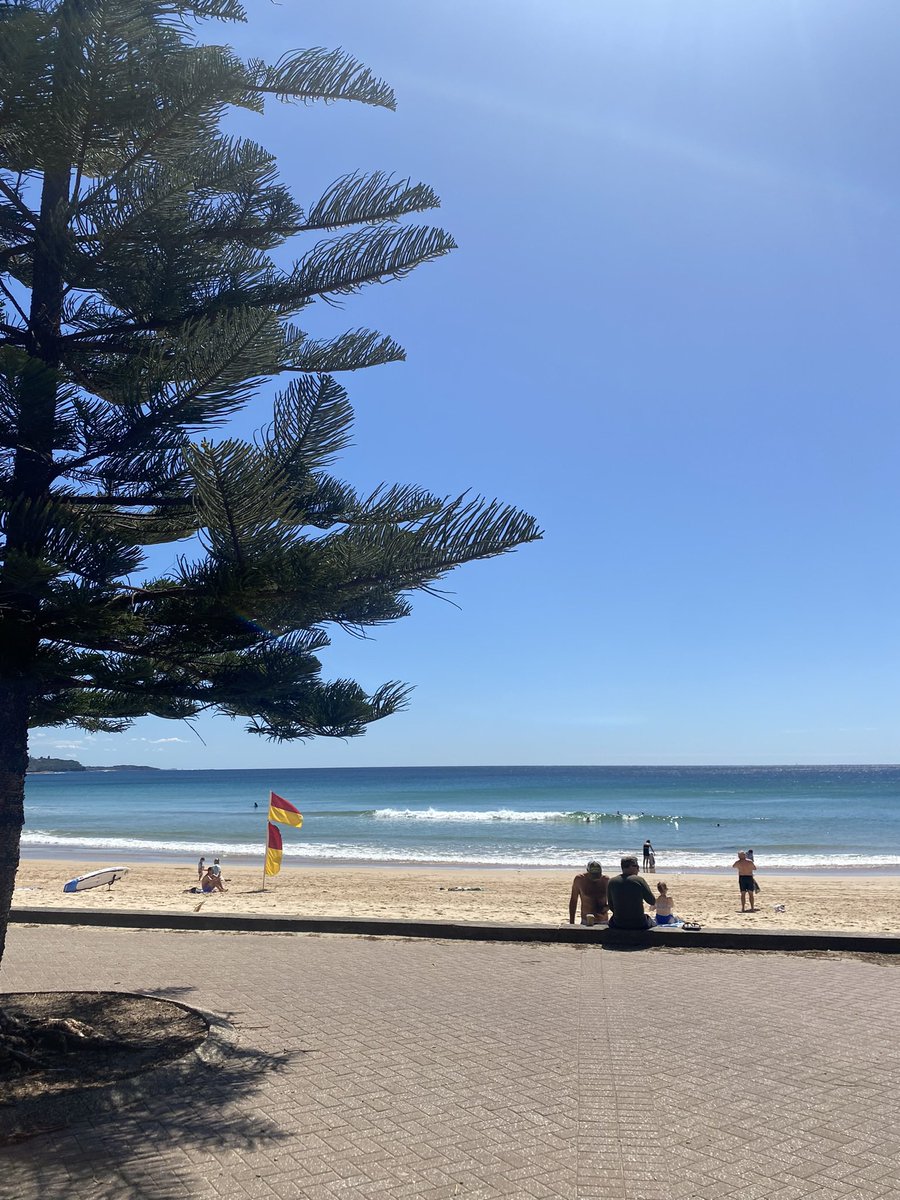 KellyRobinsonPE's tweet photo. A great day with year 9 PASS doing Surf Ed. The sun was shining in the morning, but turned very cold towards the end. The students were absolute troopers even when freezing 🥶 https://t.co/TzygVrdYAC