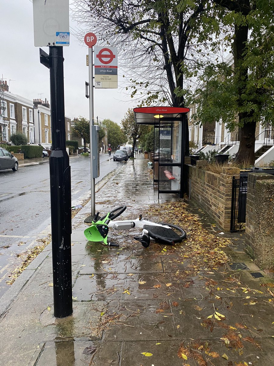 carterdane82's tweet photo. @limebike yet another Lime bike causing a pedestrian hazard. Sort it out Lime this is a real risk. I slipped navigating round your property!!!!! https://t.co/Tw7lcFn21r