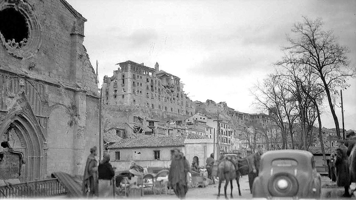 En novembre de 1937 cantaren missa a Terol a la Mare de Déu dels Desemparats esperant que la guerra acabara d’immediat.