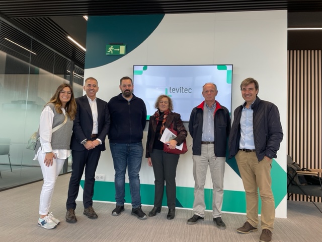 levitec_'s tweet photo. Cruz Roja y el Ayuntamiento de Alcalá de Gurrea ya conocen nuestras oficinas de Torre Aragonia - Zaragoza 👏
Es un placer recibir a las entidades con las que colaboramos en nuestras instalaciones.
❗️Gracias por la visita❗️
#Levitec #Aragon #compromiso #20añossumandoenergias https://t.co/DJQqRMNL02