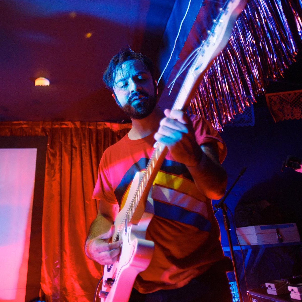 Que gran noche en el Barba azul 👺 ¡Fue épico! Gracias a todxs 🖤💙💛♥️