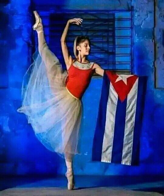 <a href="/roberto692000/">Roberto692000</a> <a href="/AmarisAylaQba/">🌼𝓐𝓶𝓪𝓻𝓲𝓼 𝓐𝔂𝓵𝓪 🔻🇨🇺🇻🇪🇸🇻</a> @EGuerraArias <a href="/ESanchezcub/">Erick Sanchez 🇨🇺</a> <a href="/ShadowsOfGreys/">Greys Gómez</a> <a href="/Vicente73977721/">Vicente Leal 🇨🇺🇨🇺🇨🇺🇨🇺🇨🇺🇨🇺</a> <a href="/reyes_medinilla/">Paula Reyes Medinilla</a> <a href="/aylinalvarezG/">Aylín Alvarez García</a> <a href="/AdrinMartnezGo2/">Adrián Martínez González</a> @AhinoaForever <a href="/ElbaBallate/">Elba Rosa Pérez Ballate 🌹🇨🇺🌴</a> <a href="/Alenamf19/">Alena Martínez Fernández</a> <a href="/ClaraMariaChav1/">Clara Maria Chavez</a> <a href="/CubanoAPie2/">Cubano A Pie</a> <a href="/CeliaMartinezA/">Celia</a> <a href="/FrankLPortal/">FrankLamadrid🇨🇺</a> <a href="/Xotchil73962208/">Xotchil</a> <a href="/DailynLaDeZona/">Dailyn ☕</a> <a href="/Necio20201/">Necio2020</a> <a href="/MissandeiA/">Missandei Acanda</a> <a href="/CubaMINREX/">Cancillería de Cuba</a> <a href="/ISRICuba/">Universidad de Relaciones Internacionales. Cuba</a> Y tu inhumano egoísmo
Y el odio en que te retuerces
Te aíslan aunque te esfuerces
Pintando tu terrorismo
Visten de gris el fascismo
Tus guerras con antifaz
Quita ese bloqueo mordaz
Que nuestro pueblo merece
Ver como sus hijos crecen
Libres y en amor y paz
#MejorSinBloqueo #Cuba