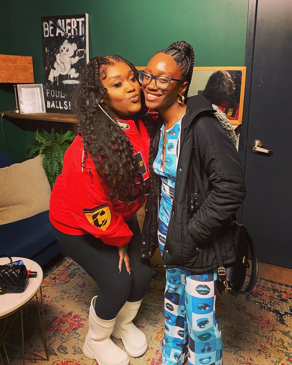 HBrookadook's tweet photo. @CupcakKe_rapper You are my favorite female rapper ever and watching your performance at @ChopShopChi was incredible. I would definitely love to introduce you to Arkansas. You are the realest and I love and appreciate you for everything sis.🤞🏾🧁❤️ https://t.co/m2OO6SxcRh