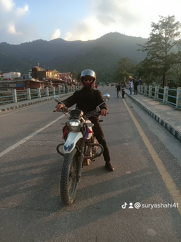 संगै जन्मेका दाजुभाइ त आफ्ना हुदैनन। अरुको के कुरा गर्नु