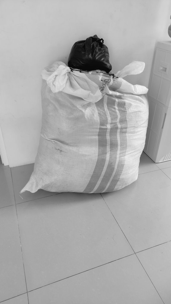 MALANGMENGAMBIL's tweet photo. Sehat sehat jiwa yg terselamatkan, tengkyu🖤🔥 https://t.co/KYbrHPYKId