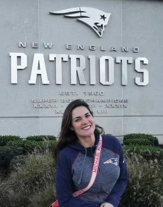 Ale_NFL's tweet photo. Saliendo de grabar pódcast de 1 Patriot Place.😱
.
#wheninboston #ForeverNE #GoPats https://t.co/VeDzFBZMqD