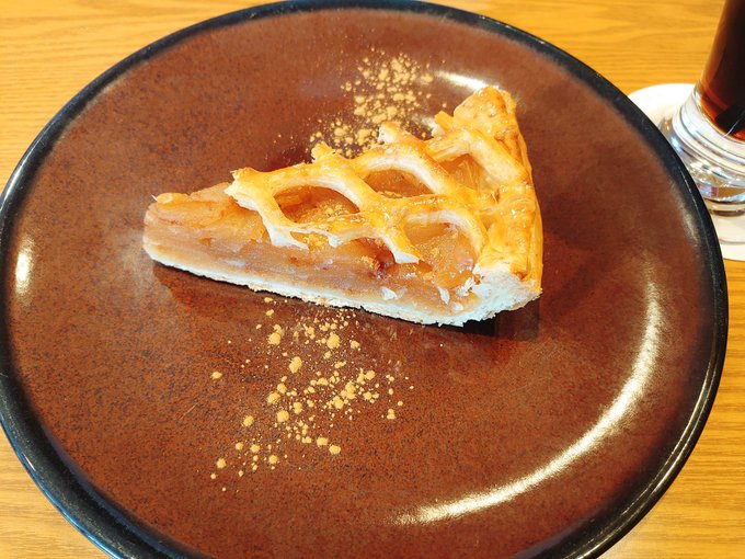 焼肉屋の焼き網をカットしたものです 