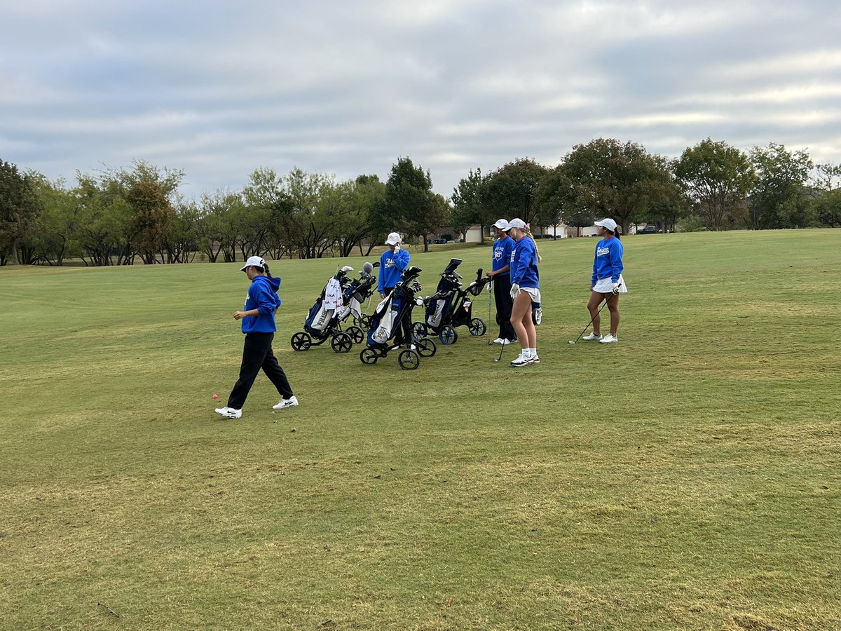 FriscoGolf's tweet photo. Varsity Lady Raccoons placed 1st today
at the annual Pink Tournament, with a team score of 3
under!
#raccoongolf #fhsgolf #golf #pink #pinktournament
#breastcancerawareness #1stplace #racpack
#welovegolf #3under #goteam https://t.co/DO2u5sJnp3