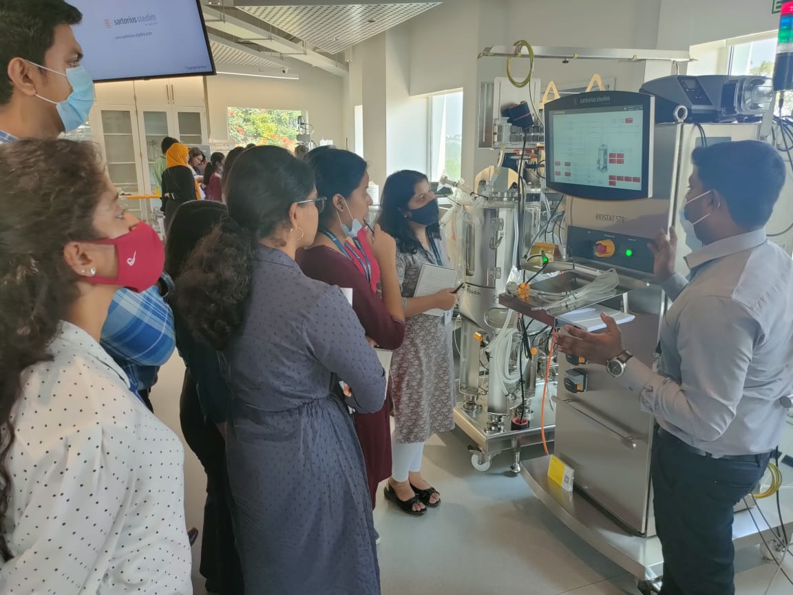 BioconAcademy's tweet photo. Students of Biosciences Batch 22 got a unique opportunity to get trained on 'Biologics Process Development and Manufacturing' @SartoriusGlobal India Application Center, Bangalore
#industryorientedtraining #bioprocessing #processdevelopment #biomanufacturing #biopharma https://t.co/1SWNl01Ewa