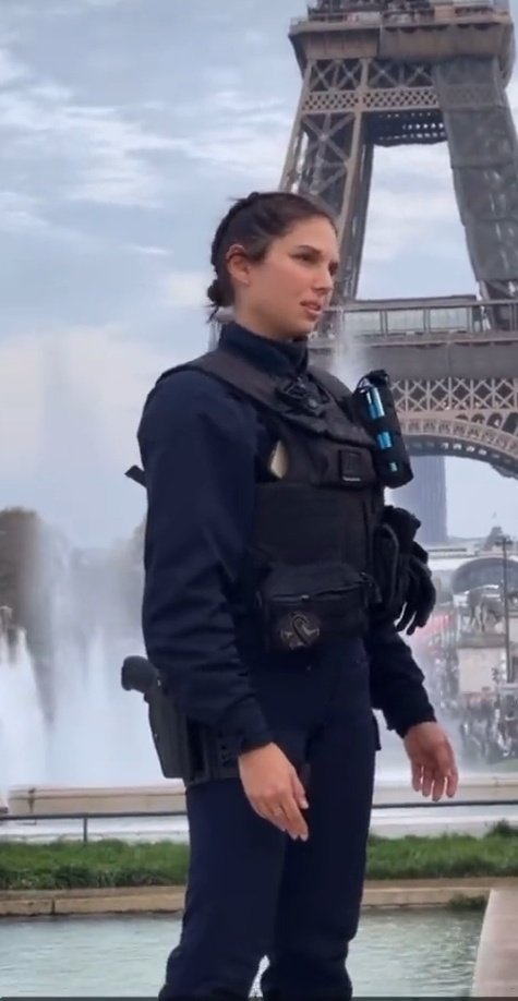 Bella 🪐 tweet media