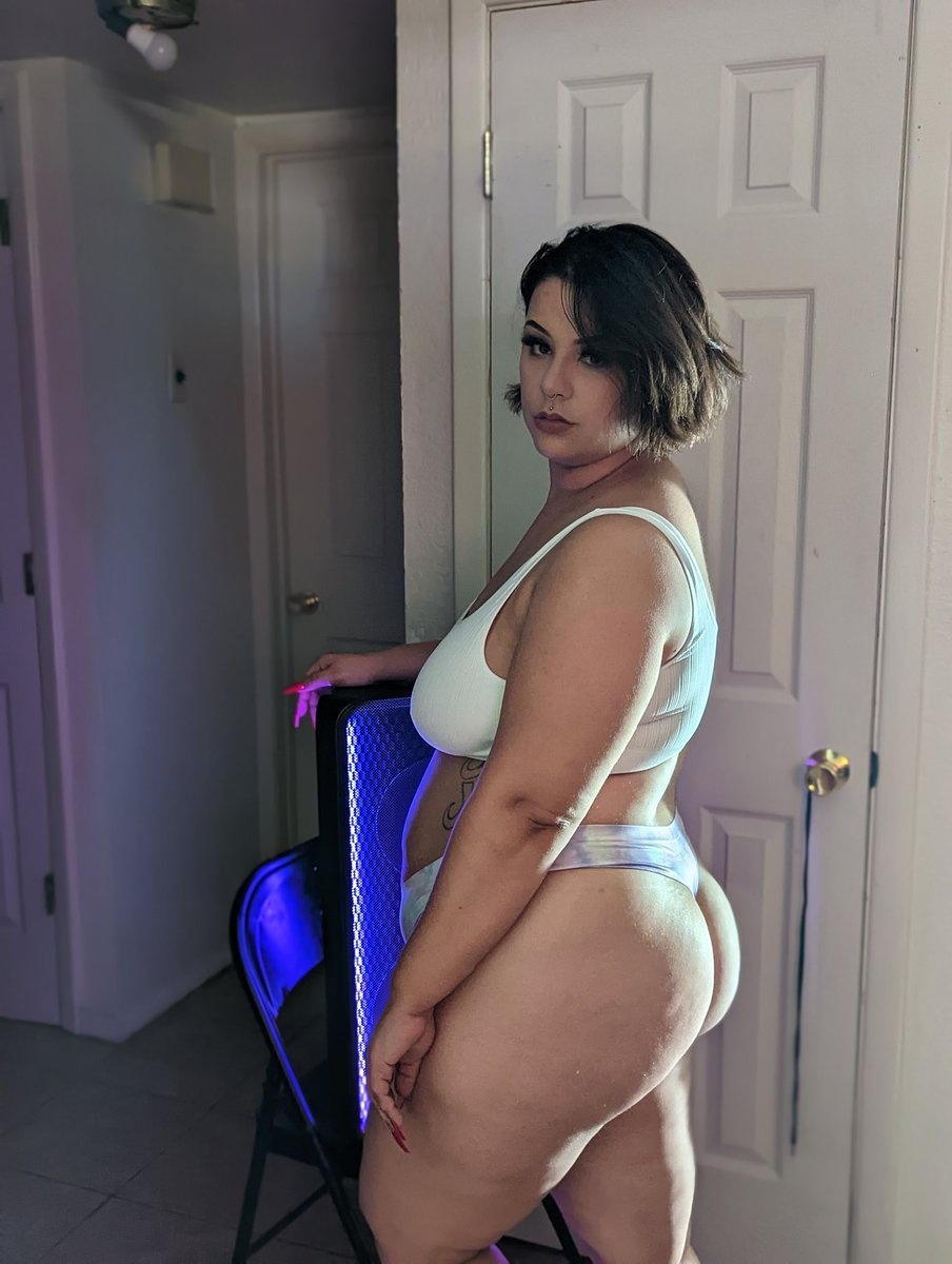 Ana Lara Gomez’s pics and videos