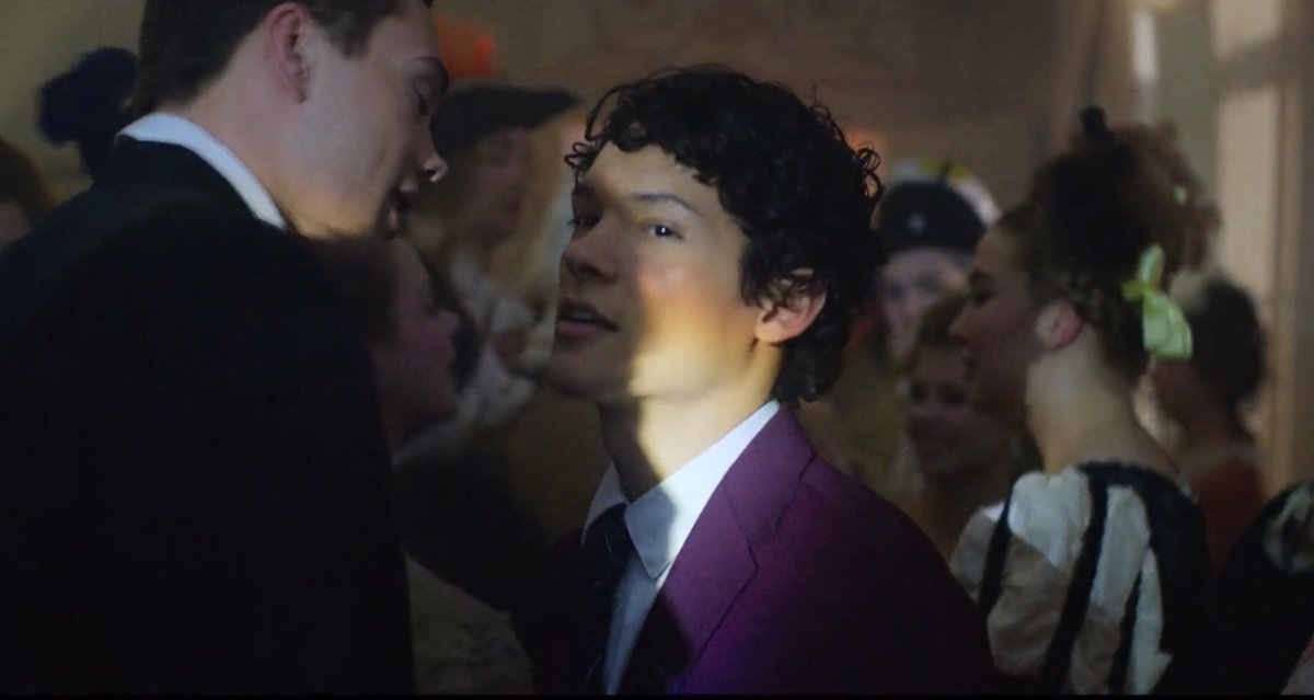 womwompurin's tweet image. do you ever think.