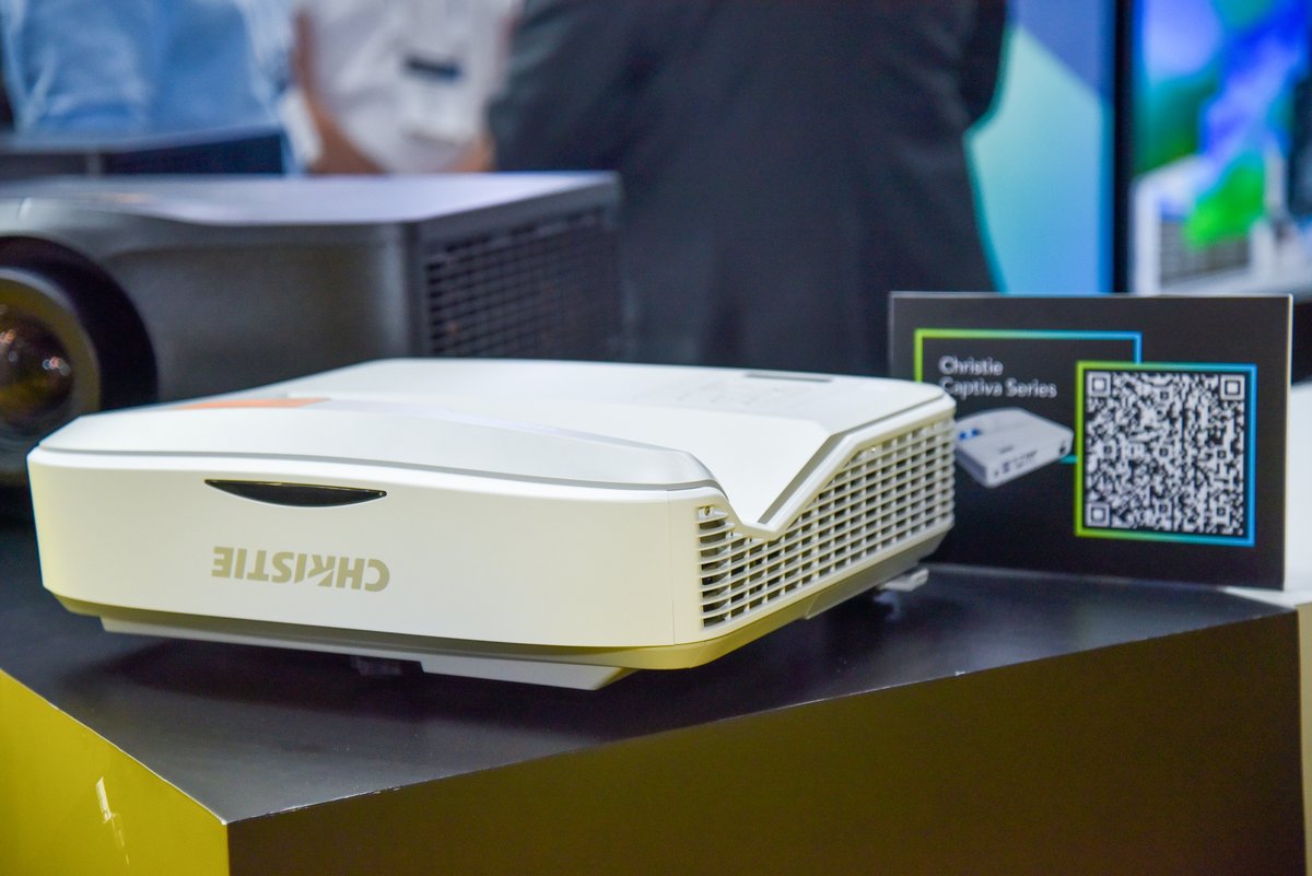 ChristieDigital's tweet image. #Didyouknow that Christie offers a full range of 1DLP #laserprojectors? Our latest offering - the budget-friendly Inspire Series, is accompanying our reliable GS Series and ultra short throw Captiva Series at #InfoCommSEA. View our 1DLP projection catalog: bit.ly/1DLPcatalog