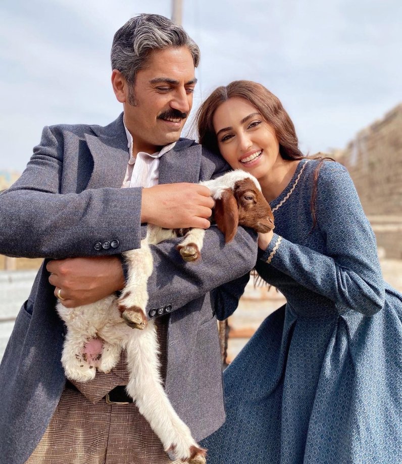 GultenTaskinMx's tweet photo. Muchas gracias 🙏 por estos años de convivencia, sus comentarios y cariños.
#Gülten Personaje lleno de amor y ternura.
La actriz #SelinGenç se llevó muchos premios por este personaje.
Gracias Familia. #TierraAmargaEnImagen
Gracias @Yesiglezr fue bueno escuchar a Gülten en tu voz. https://t.co/gsdNBwknUM