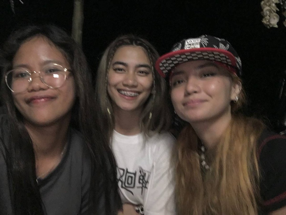 andreeEysii's tweet photo. My Endgame✨ Nice meeting you two! Anggayle❤️😭 @AngelicaGegante @shinayahdc
#shinayahdc #angee #angayle #anggayleendgame https://t.co/lAftmB8E73