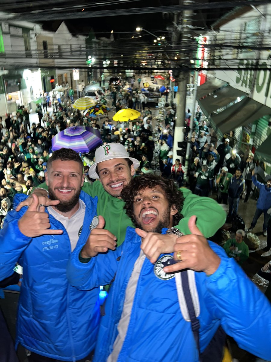 MEUS IRMÃOS, AMO VCS! 💚🚂🛹
CAMPEÕES BRASILEIRO 2022
