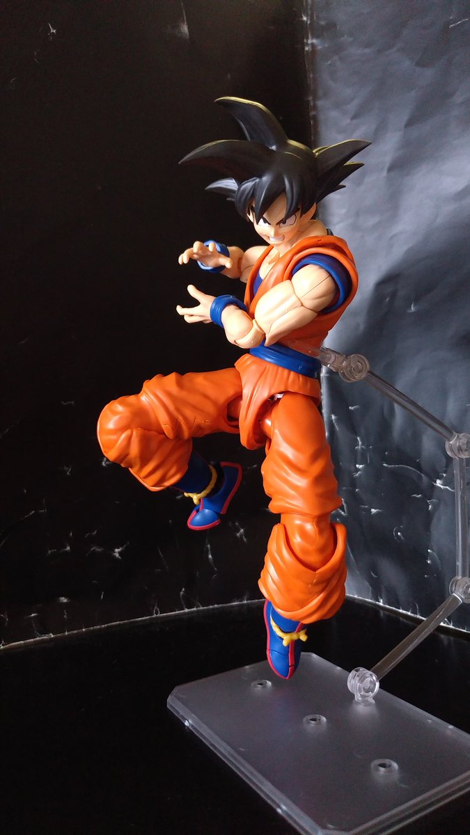 kondorabeamocn1's tweet photo. フィギュアライズスタンダードNEWSPEC版の孫悟空、素組み完成。色を塗りやつや消ししなくてもこの完成度。道着や肌のプラスチックの成形色が凄くいい。プラ特有のテカリも抑えられてる。
今後の展開に期待大です。
#フィギュアライズスタンダード
#ドラゴンボール
#孫悟空
#NEWSPEC
#プラモデル https://t.co/KyI4MJ4COe