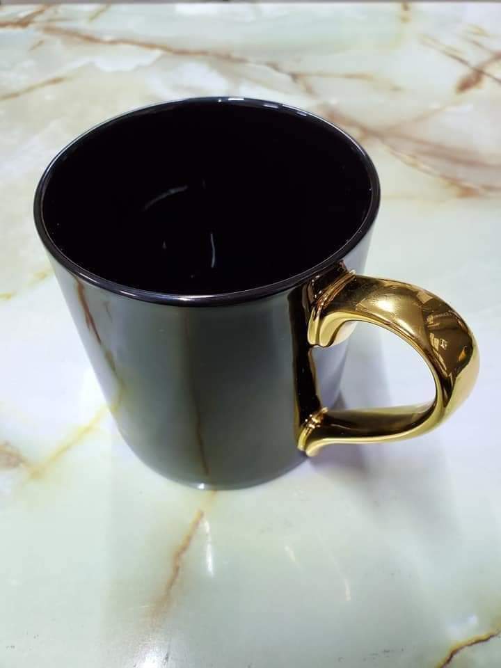 JUNCTIONPR0DUCE's tweet photo. New‼️
JUNCTIONPRODUCE mug cup
Black/gold
Gold of handle is cool✨
30USD
New‼️
ジャンクションプロデュース マグカップ
ブラック/ゴールド
持ち手のゴールドがカワイイです✨
3000円
#junctionproduce
#ジャンクションプロデュース
#mug
#cup
#マグカップ
#black
#gold
#ブラック
#vipisjp https://t.co/wGxZPTaE4z