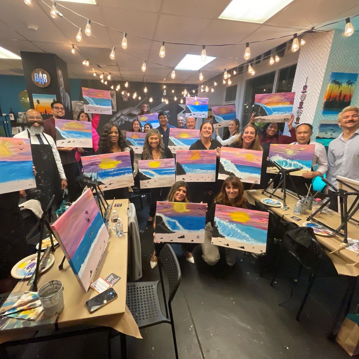 EnlightenedAunt's tweet photo. #PaintNightWithTam #BrushstrokesAndBeverages #PaintingWithTam
👩🏻🎨🎨🖼 https://t.co/4cgey38Qd0