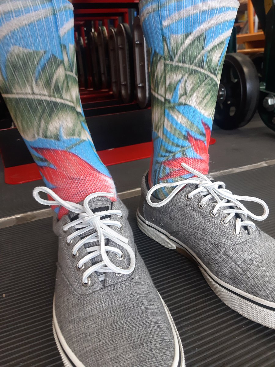 jonmartinezties's tweet photo. Truefeat socks & Sperry Halyard CVO shoes #truefeat #truefeatsocks @truefeatbrand #sockoftheday #socksofinstagram #sotd #ootd #sockgame #socks #sperry #topsider #halyardcvo @sperry #sperryboatshoes #halyard #shoesofinstagram #shoegame #shoes https://t.co/NsS1v2UCVG
