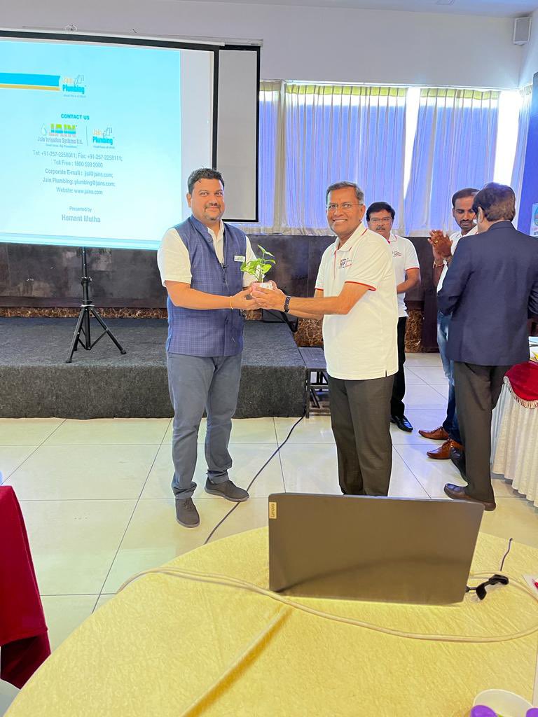 JainPlumbing's tweet photo. Broadening &amp; spreading the STRENGTH with the assurity of providing people the BEST with the ultimate &amp; robust range of #JainPlumbing pipes &amp; accessories!💯

Excellent efforts by @OfficialIPA 👏🏻

#NammaBengaluru
#InstallPeaceOfMind #BuildingMaterial #JainIrrigation https://t.co/MHuVnNztur