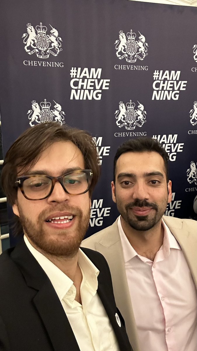 tabishhaji's tweet photo. A wonderful evening spent at @CheveningFCDO welcome back event, hosted by the incredible @AlexWEllis. Met some wonderful people who are committed towards building ties between UK and India. And of course chevening gives you wings to fly! https://t.co/BIOlXHNl32
