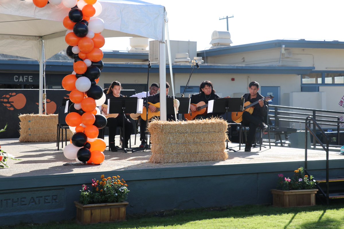 holtermanndave's tweet photo. Centennial student performances by Jamie Tacchino’s Guitar, Michael Ogden’s Choir &amp; Strings, 22 Alum &amp; past ASB President Katelyn Baker sang the National Anthem, &amp; 22 Alum &amp; past Senior President Danielle Rasmussen (not  pictured) sang the CHS fight song. @centralhs_ @CentralUSD https://t.co/BIyDPoOOCb