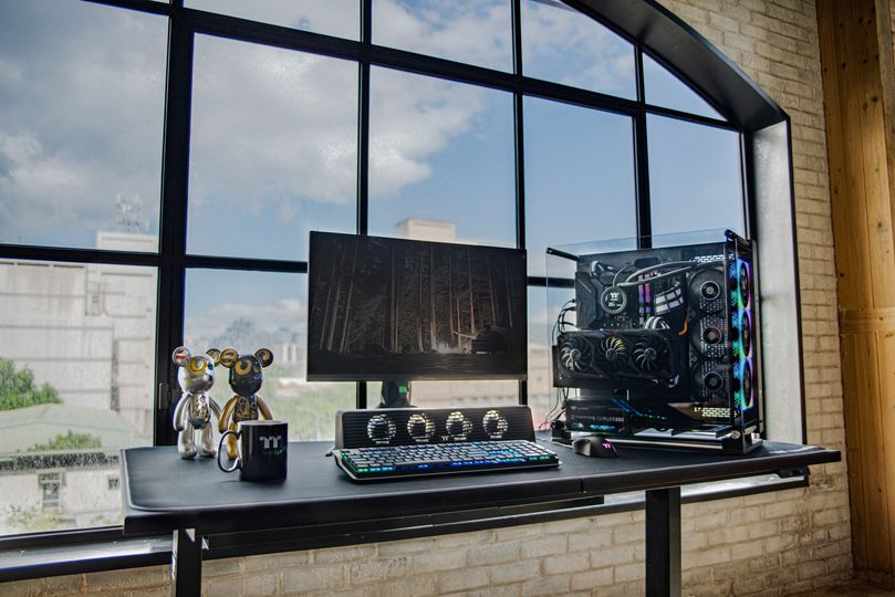 ThermaltakeInc's tweet photo. Are there any pc lovers of an open-air chassis?
Core P3 TG Pro is there for you!
๐ Video:
https://t.co/il6ufz8Rdw
๐ Learn more:
Black: https://t.co/OGZVWE3r9j
Snow: https://t.co/8wQdHXI0hT
#Thermaltake #CoreP3TGPro #openframe #openframechassis https://t.co/RoVA2M90y6