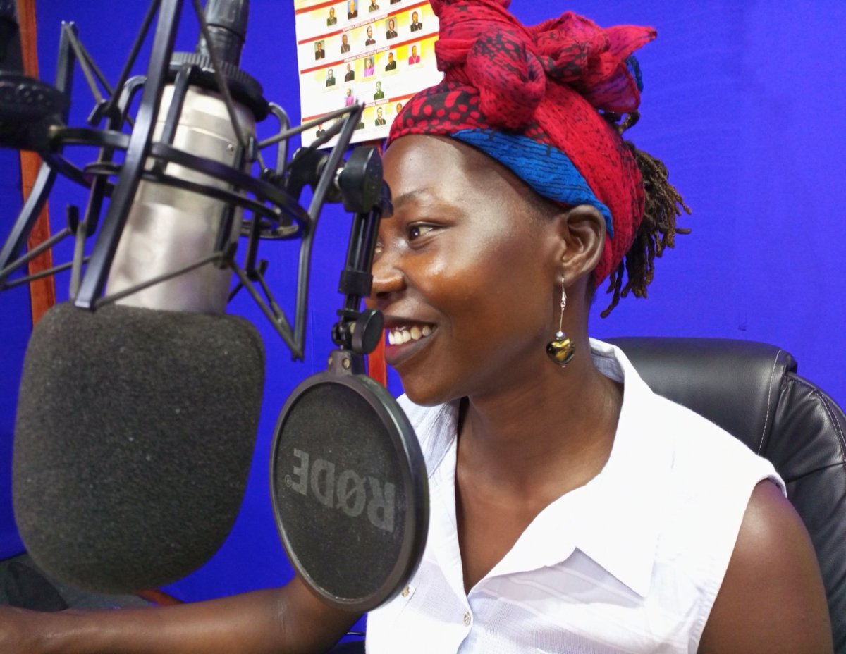 RadioPacisGulu's tweet photo. #OnAirNow
The week is getting done. Endeavor to enjoy every bit of it with #Kimong in #Wacitu_Anyim from 10am till 1pm.
Don't miss women's voice and health talks.
Where are you tuning from?
SMS/WhatsApp: 0784275772
☎️0776342998/0754318744
#midmorningvibes
#PeaceOfChristForAll https://t.co/OBziPU1Lmn