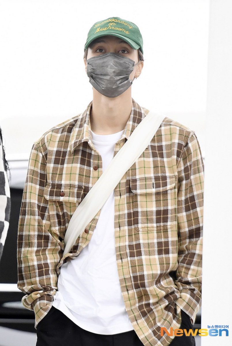 NCT__Indonesia's tweet photo. 📸PRESS 221103 Keberangkatan #JOHNNY dari Incheon Airport, Korea Selatan menuju Jakarta, Indonesia untuk NEO CITY : JAKARTA - THE LINK 🐱💚

Sampai jumpa di konser, urichil💚

🌓 @NCTsmtown_127 https://t.co/ov9C2cxgjT