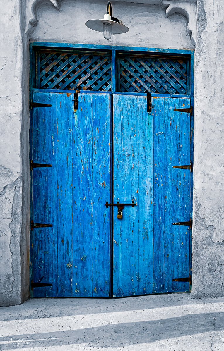 Don’t knock on the doors that you already closed. #photo #Thinkingthursday #blue #photography #thoughtoftheday #photography