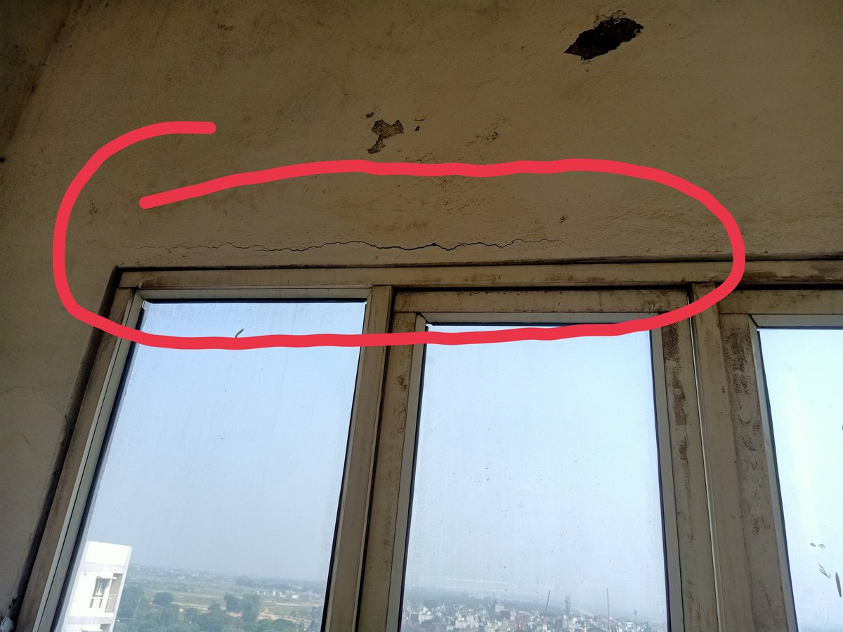 KoyalEnclave's tweet photo. @gdagzb जीडीए द्वारा कराए गए कार्यों की गुणवत्ता को फोटो में आसानी से देखा जा सकता है, gda उत्तर प्रदेश का सबसे भ्रष्ट डिपार्टमेंट है, जिस पर लगाम माननीय योगी जी भी नहीं लगा पाए @dm_ghaziabad 
@myogiadityanath @AmarUjalaNews @sunilsharma_bjp https://t.co/3hxGahzPqT