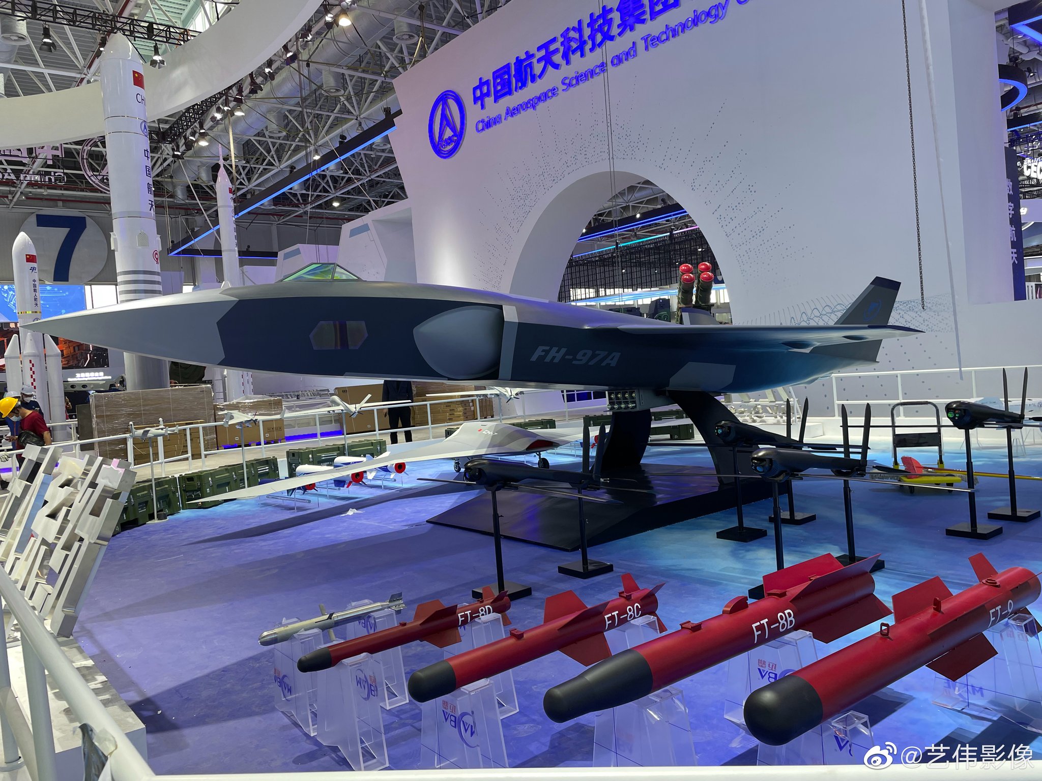 Jesus Roman on Twitter: "??FH-97A UCAV model with different munitions: FT-8B, FT-8C, FT-8D, FT-9 or FH-901 loitering munition in Zhuhai Airshow 2022 (via wb/艺伟影像) https://t.co/JYTt8obYfg" / Twitter