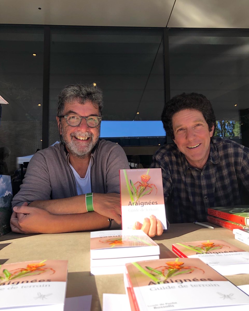 “Araignées, Guide de terrain” de Gilles Blandenier et Sandro Marcacci est paru.
Ce guide permet d’identifier 67 espèces par des photographies prises sur le terrain, et par des dessins.
#araignée #arachnologie #identification
rossolis.ch/catalog/produc…