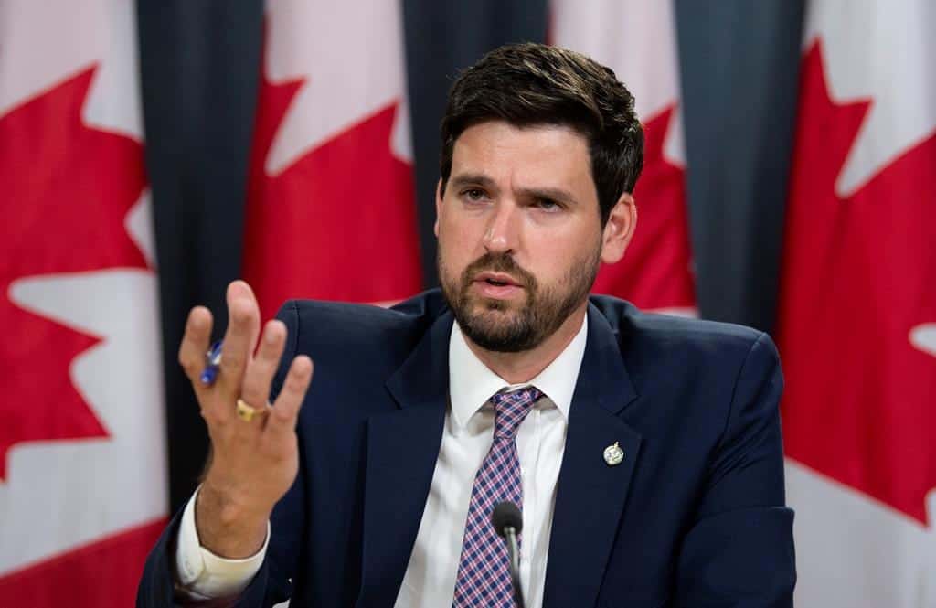 ValleyView_News's tweet photo. Canada announces they have 1 million job vacancies. The country is looking for those in health care, manufacturing and engineering. Canada Immigration Minister, Sean Fraser says the nation needs people to work. AndreaP #Canada #bad415 https://t.co/tR94lpALeQ