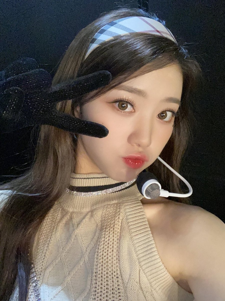 우리 애 얼굴이 이렇게 잘났어요 tweet media