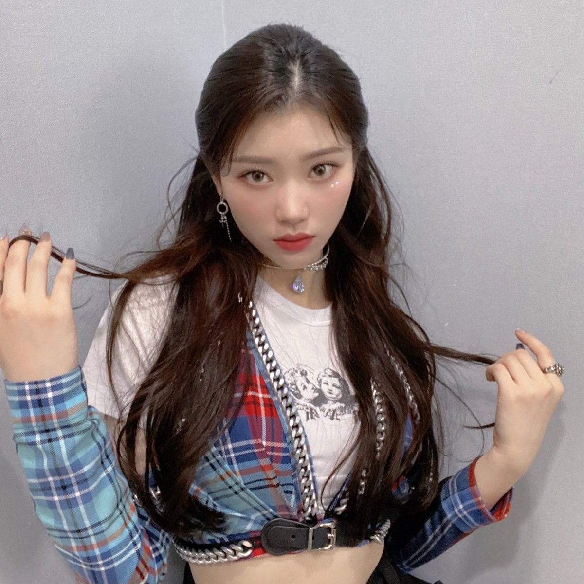 우리 애 얼굴이 이렇게 잘났어요 tweet media