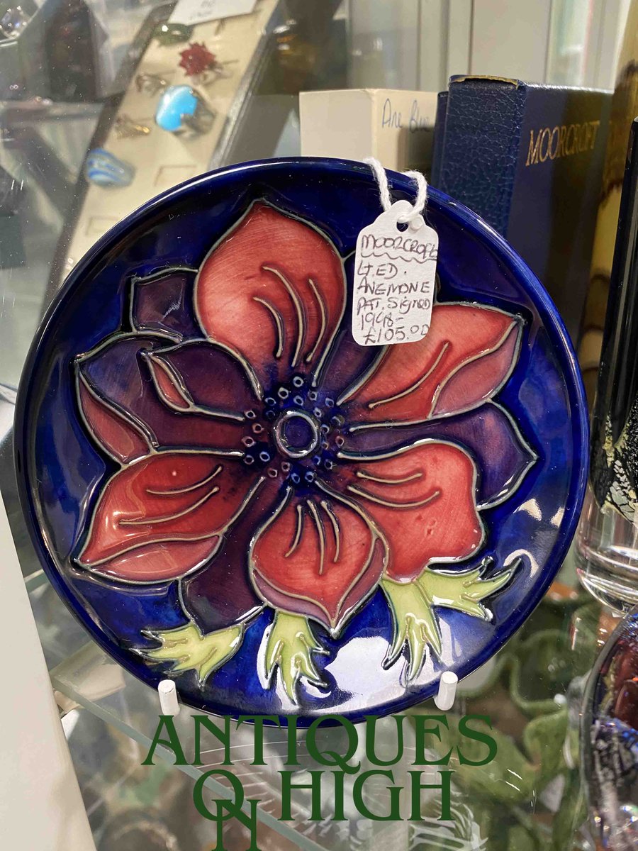 antiquesonhigh's tweet photo. A little bit of Moorcroft never did anyone any harm!
https://t.co/UXIgisXFxD
#needabiggershop
#englandslargestawardwinningantiquescentres https://t.co/SEbW3OEeaF