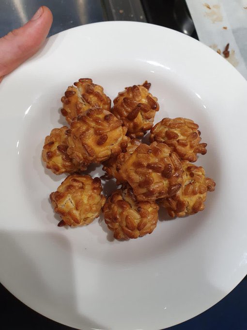 La Castanyada is a festival and popular tradition deeply rooted in Catalonia that is celebrated on All Saints' Night, from 31 October to 1 November.  It consists of a meal that eats chestnuts, panellets (very small and round sweet breads). <a href="/VisitBCN_EN/">Barcelona</a> #Panellets #Castanyada