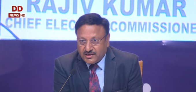 airnewsalerts's tweet image. #GujaratAssemblyElections:  India's election body is accepted  automatically in word bodies for its impartiality: CEC
 
CEC Rajiv Kumar also appeals to media to bring violations to EC's notice.

@ECISVEEP