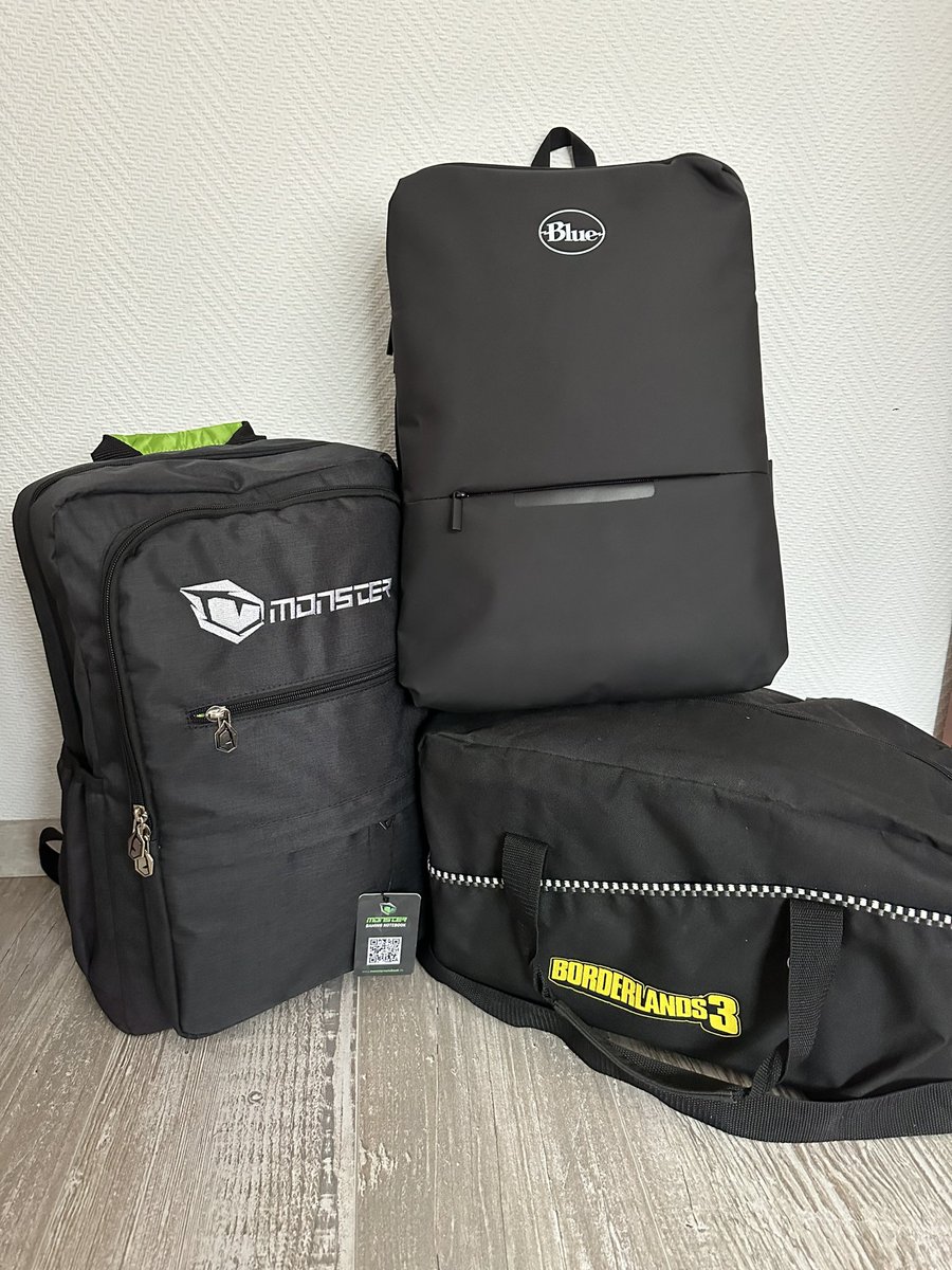 𝕝𝕖𝕤𝕝𝕚𝕖 🦊 tweet media