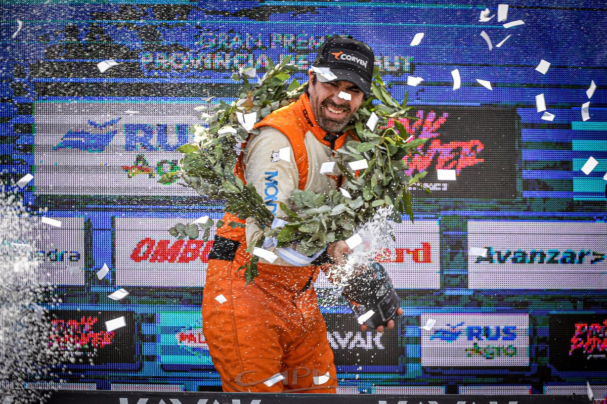MunozMarchesi's tweet photo. 📸 Así fue Trelew y este fin de semana nos preparamos para una fecha especial junto a @rodrilugon13 👊 #200Pilotos
-
#MMM10 | @prensatn https://t.co/sw6kWwVs99