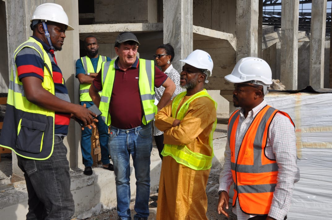 AkajeIbrahim's tweet photo. I, alongside my counterpart from the Ministry of Housing and Urban Development, Hon. @AMSaifuddeen yesterday inspected the ongoing construction of Ilorin Innovation Hub (IIH) and get briefed by the Consultant and the Contractor handling the project about the pace of the work. https://t.co/rxh32mOKbx