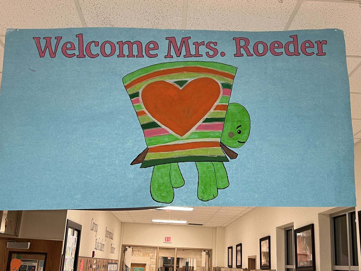 Today’s the day! We can’t wait to meet <a href="/nessadeeart/">Vanessa Roeder</a>  <a href="/CheetahsLibrary/">Cheetahs Library</a> loves The Box Turtle! <a href="/LibrariesRRock/">RRISD Lib Services</a>